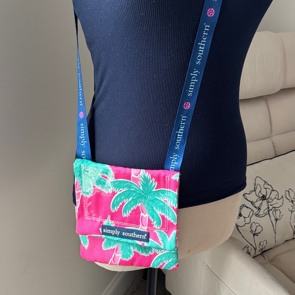 Simply Southern Vibrant Palm Crossbody Bag
